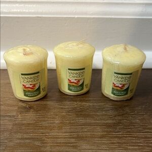 Yankee Candle Christmas Cookie Votive Trio - Cream